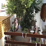 Nar Cafe Bed & Breakfast Sigacik