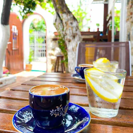 Nar Cafe 住宿加早餐酒店