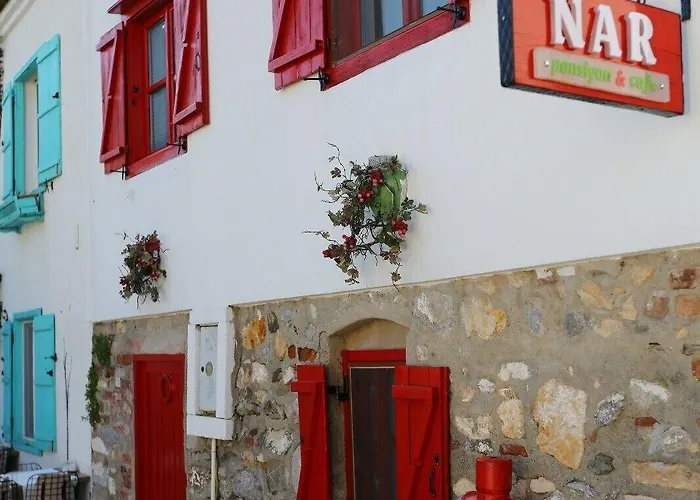 Bed & Breakfast Nar Cafe Siğacık