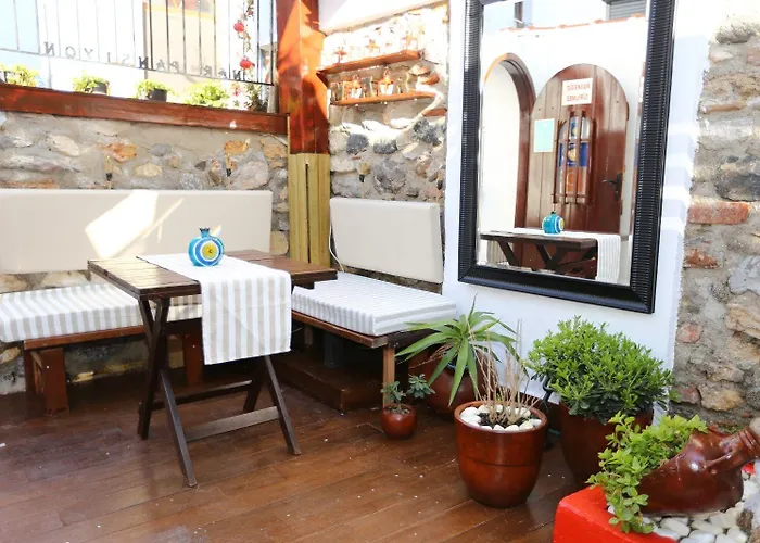 Nar Cafe Couette-café