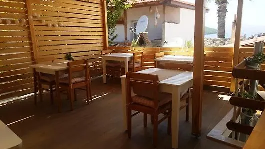 Couette-café Nar Cafe *