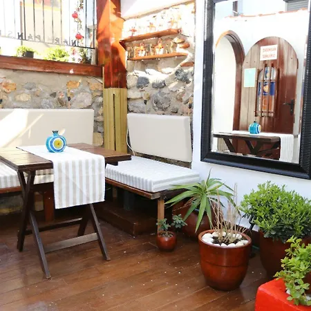 Nar Cafe Bed and breakfast