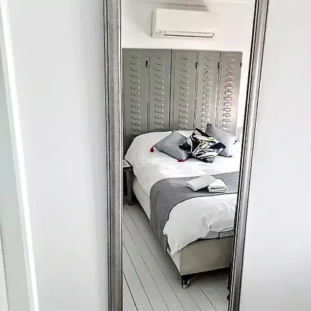 Nar Cafe Bed & Breakfast *