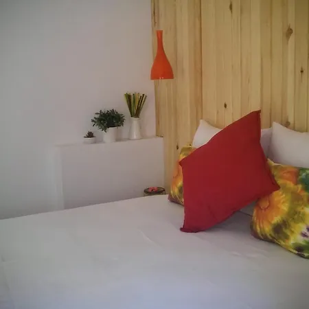 Nar Cafe Bed and breakfast