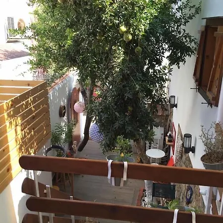 Nar Cafe Bed and breakfast Siğacık