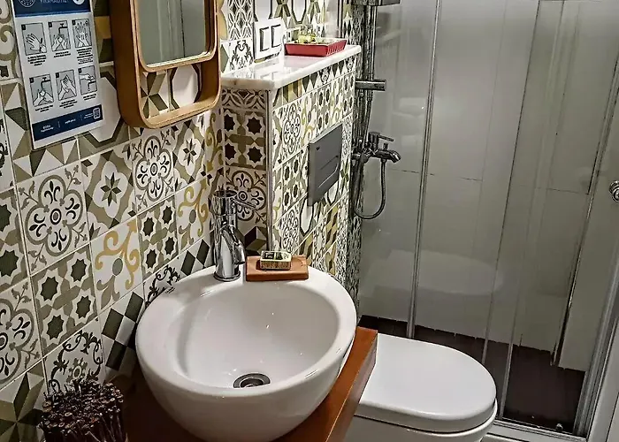 Nar Cafe Bed & Breakfast